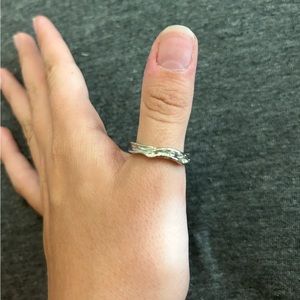 silver metallic ring